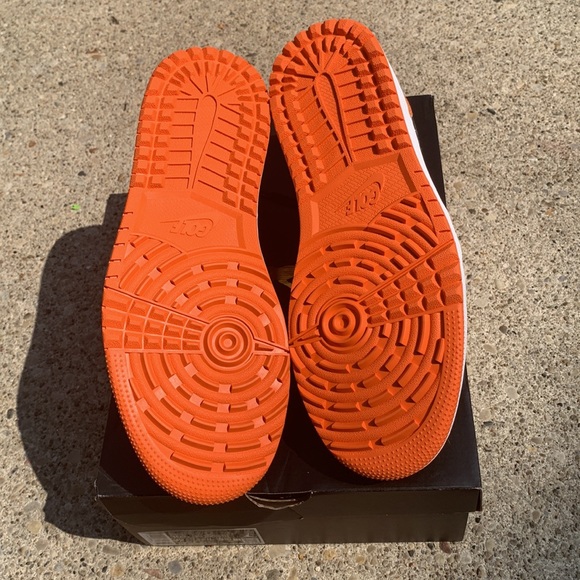 Brandnew Jordan 1 Low Golf “Starfish” Size 10.5 Men 12 W - Picture 8 of 12